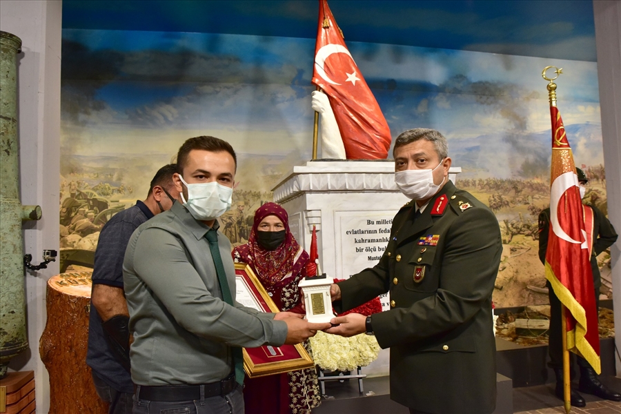 Türkiye Şehitlerini Anıyor Etkinliği Kapsamında, Kıbrıs Barış Harekâtı Şehidimiz Yara Savunma Asb.Çvş. Nadir Güneş ve Birinci Dünya Savaşı Şehidimiz Er İsmail Anıldı
